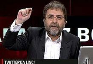 Twitter’da aldığı ırkçı mesajlara karşılık canlı yayında ‘Ermeniyim, zoruna mı gitti’ diyeceğim..’ iddiasında bulunan Ahmet Hakan dediğini yaptı ve…