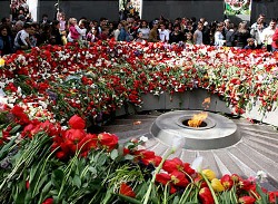 Soykırımı inkarı cezalandıran yasa tasarısının kabulü Kütler için önemli bir etmen