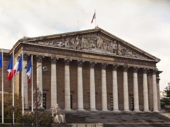 Fransa’da soykırım yasası Anayasa Konseyi’nde