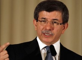 Bakan Davutoğlu, Türkiye Ermenileri Patrik vekili Ateşyan’ı ziyaret etti