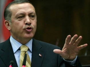 “AB üyeliği Ermeni iddialarına bağlanamaz”