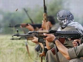 Hakkari’nin Çukurca İlçesinde güvenlik güçleri ile PKK’liler arasında çıkan çatışmada 3 PKK militanı öldürüldü…