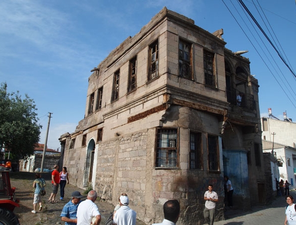Kilikya yolunda gezginlerin ayak izleri
