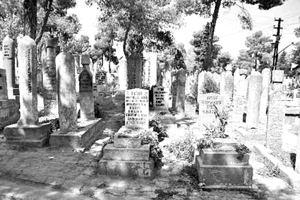 Mezarda bile Musevi olamazsın