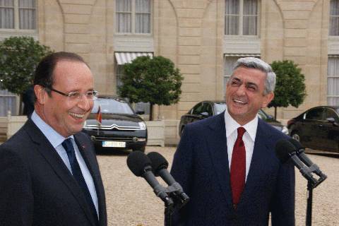 Hollande: Soykırım’ın inkarı yasayla güvence altına alınmalı