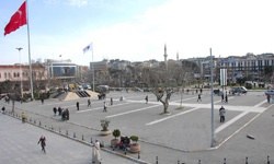 Atatürk Anıtı kavgası