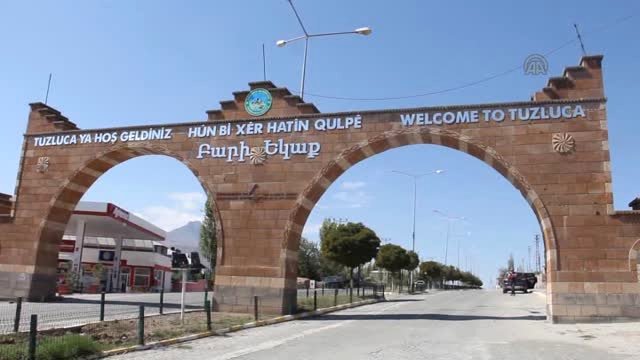 Iğdır’ın Tuzluca (Koğb-‘Akunq’ web sayfası) ilçesindeki Ermenice tabelalar kaldırıldı