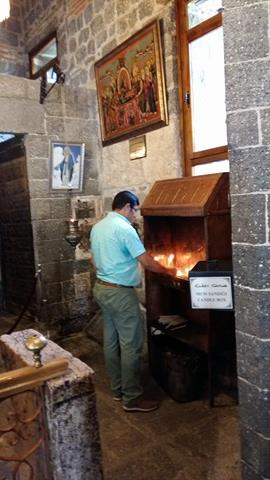 Lezu ev Patarag (Dil ve Ayin-Akunq web sayfası)