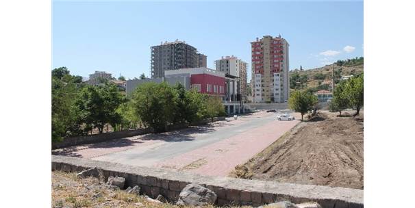 Kayseri’de cami, cemevi ve maşatlık bir arada