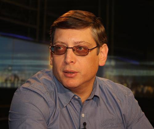 Ukraynalı tarihçi, Ermeni Soykırımı’nın Aziz Kurbanlarının” madalyasına layık görüldü