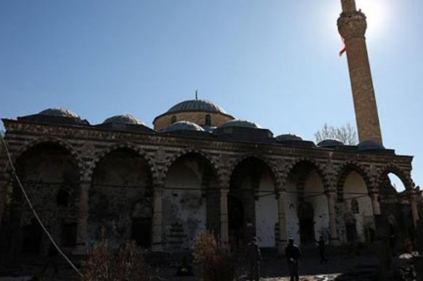 Tarihi Yapılara Vakıf Eli Değecek