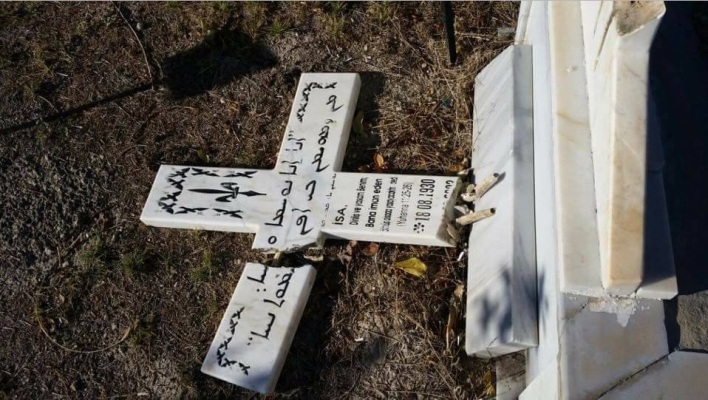 Süryani mezarlığına saldırı: Mezar taşlarını kırdılar