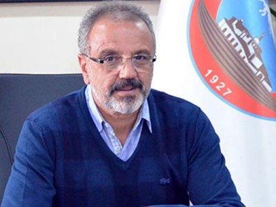 Sırrı Sakık görevden alındı!