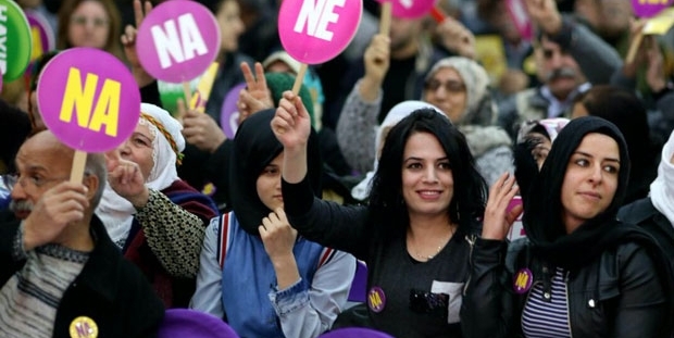 HDP’nin referandum şarkısı “Bêjin Na” Türkiye genelinde yasaklandı!