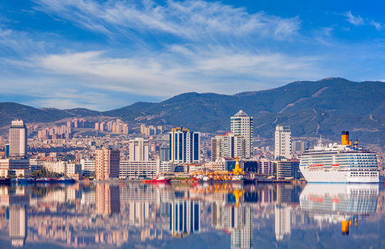 AK Parti İzmir’de gayrimüslim açılımı