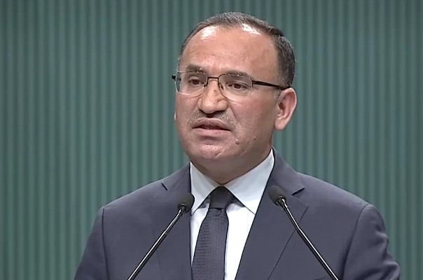 Bekir Bozdağ’dan Yunanistan’a: O hesap Ege Denizi’nde batar