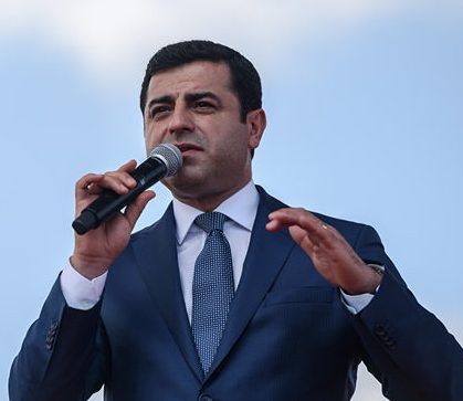 Demirtaş: Ermenistan-Türkiye sınırını koşulsuz olarak açacağız