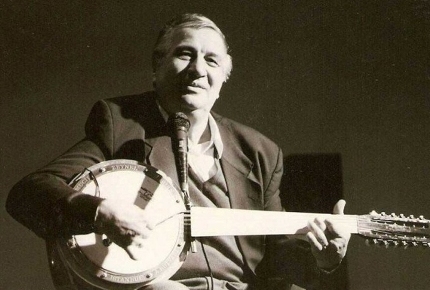 8 Ağustos, ünlü Ermeni sanatçı Aram Tigran’ın ölüm yıldönümü