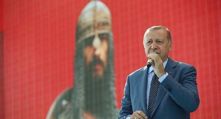 Malazgirt Zaferi’nin 947. yıldönümünde konuşan Erdoğan: Ahlat’a bir Cumhurbaşkanlığı Köşkü yapacağız