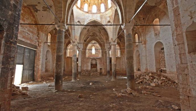 ‘Turizm gelişim merkezi’ ilan edilen kilise yıkımla yüz yüze