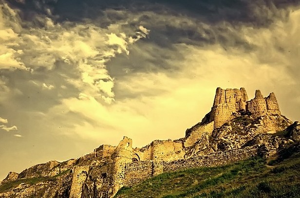 Van Kalesi’nden Bakınca Görülenler