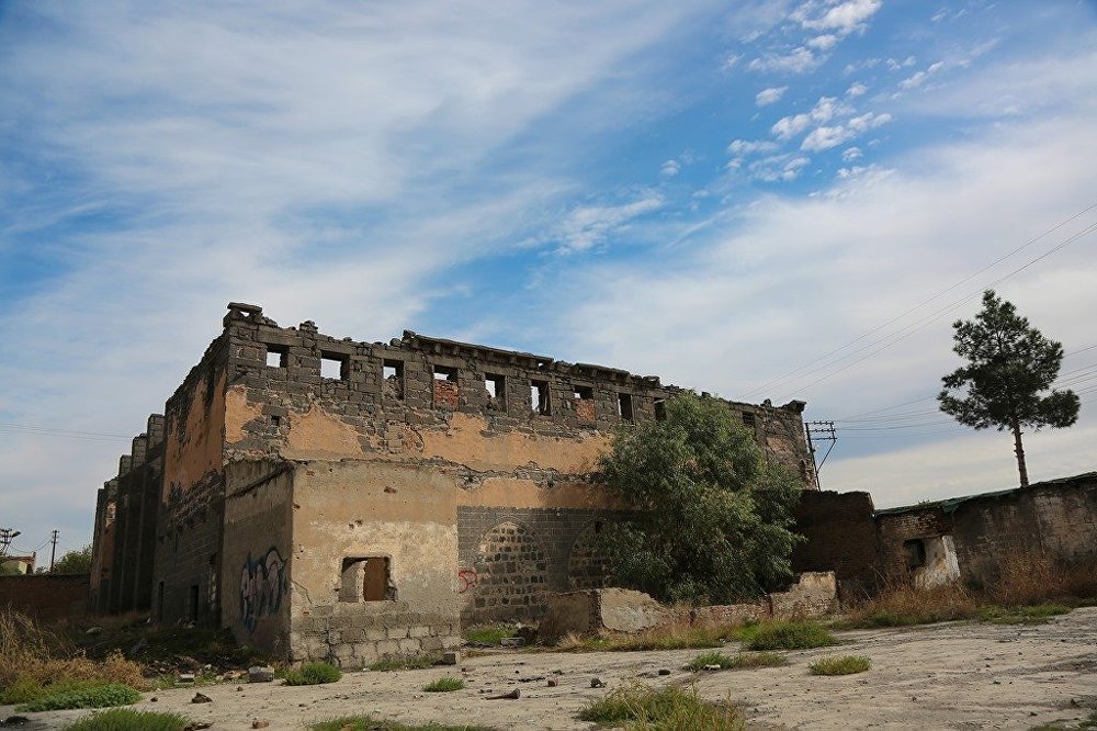 Tarihi bir kilise: Ambar, ahır, fabrika oldu ama kilise olamadı