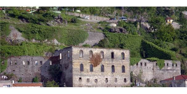 Bir Zamanlar Harabeydi…