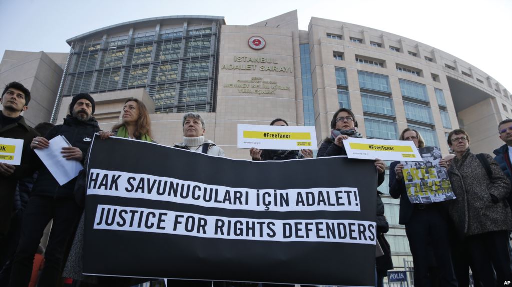 İnsan Hakları Haftasında Türkiye’nin İnsan Hakları Karnesi Nasıl?