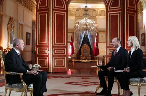 Ermenilerin ardından Süryaniler de Macron’dan soykırım anma günü istedi