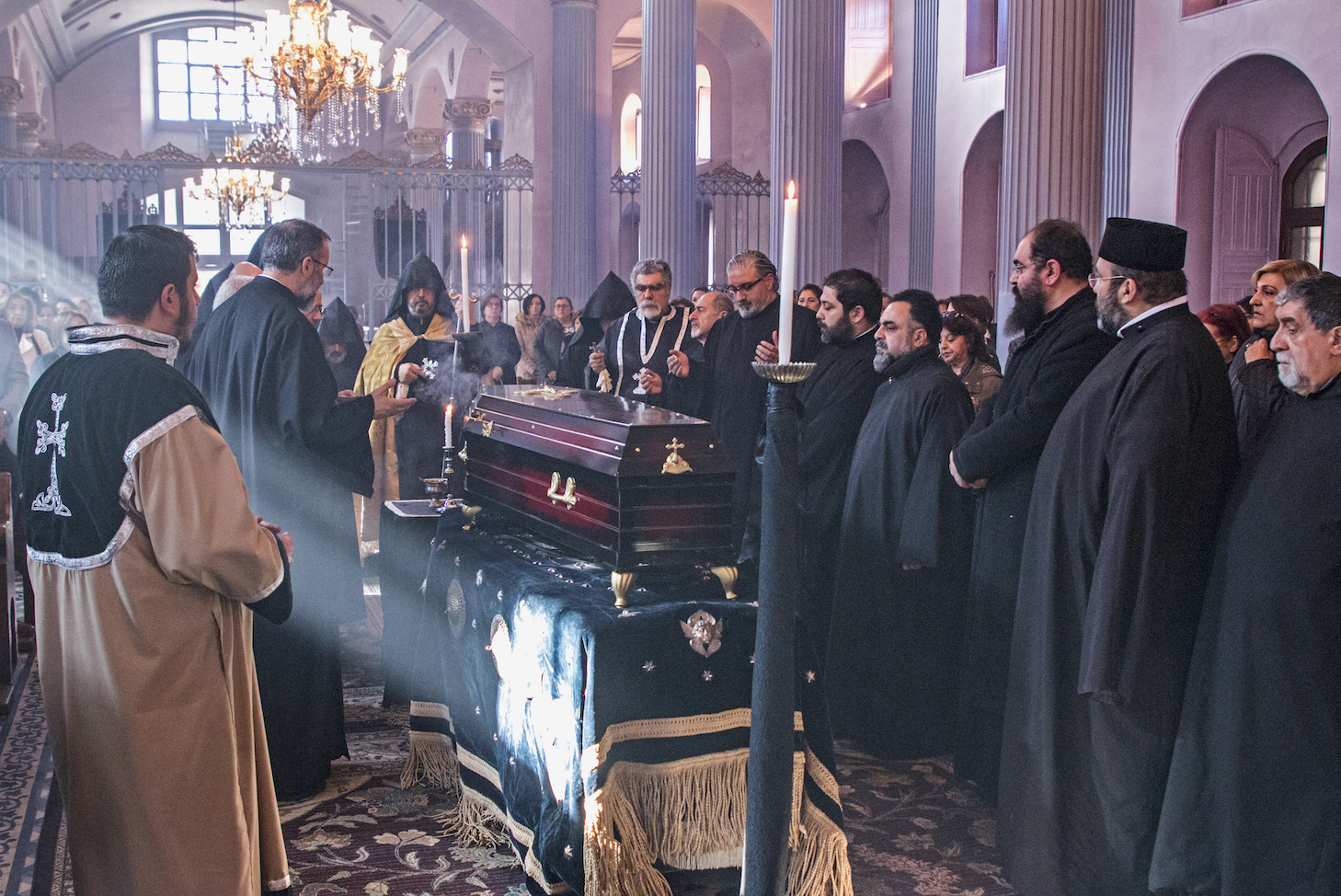 ‘Yarıda kalmış bir yolculuğun ardından on yıl süren bir veda’