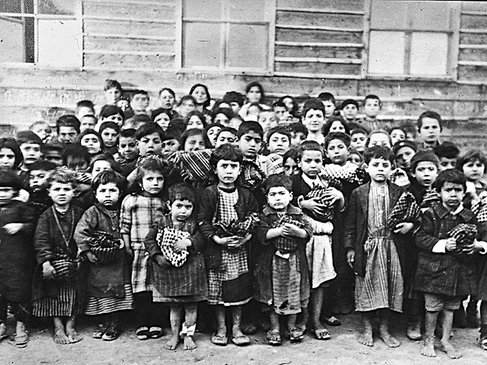 Soykırımdan Kurtulanlar’ın sesine kulak verin