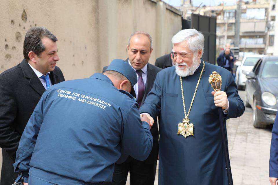 Kilikya Ermeni Katolikosu 1. Aram Suriye’de bulunan Ermeni uzmanlarıyla bir araya geldi