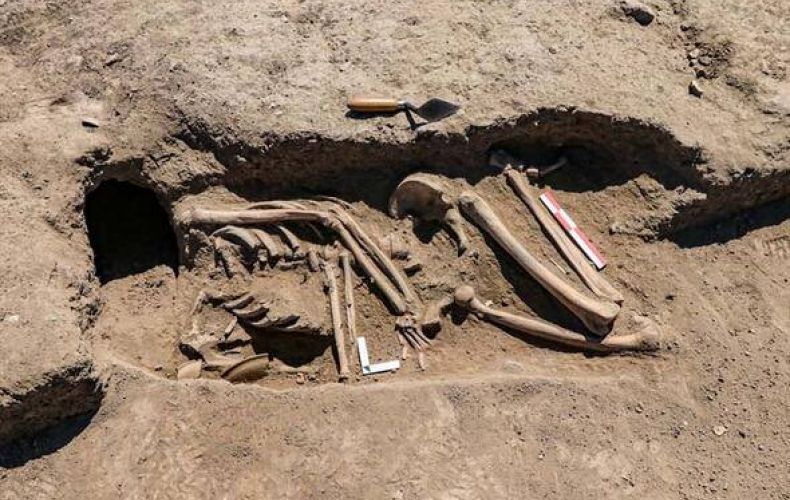Van’da kafatası olmayan 2 bin 700 yılık kadın iskeleti bulundu