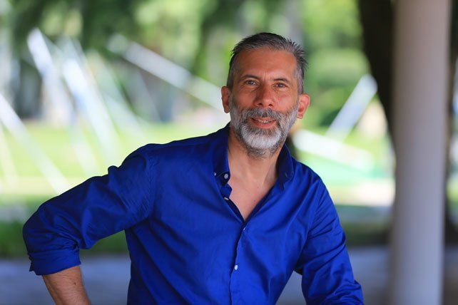 Ermeni ekonomist  Daron Acemoğlu’nun lise döneminde yaşadığı bir anı sosyal medyada çok konuşuldu