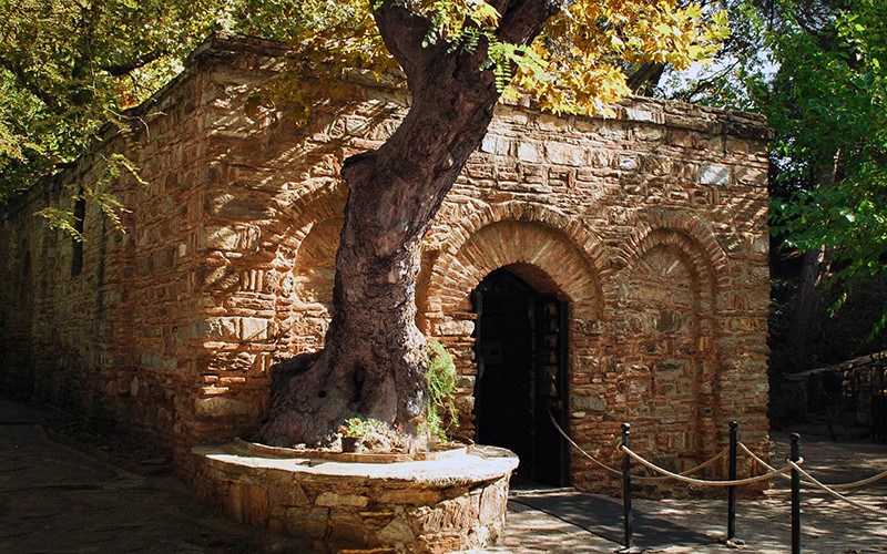 İzmir’de gezilecek kutsal mekanlar nelerdir? İzmir merkezde hangi kutsal mekanlar var?
