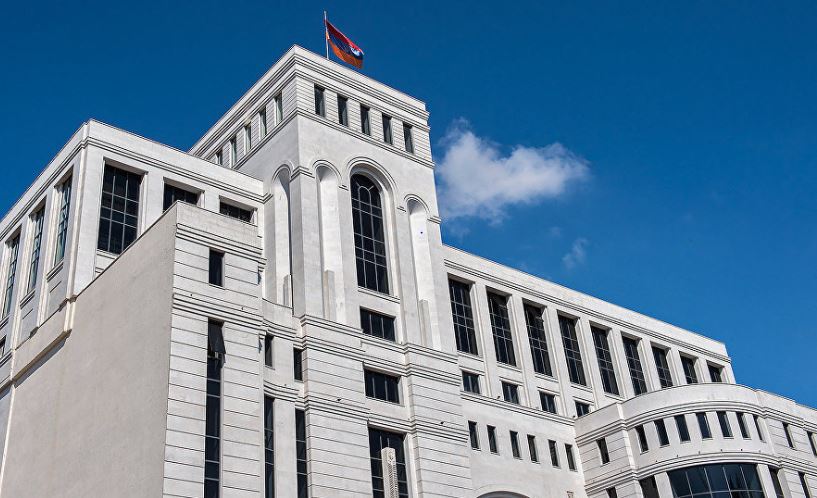 Ermenistan Dışişleri Bakanlığın’dan Türkiye’ye “Kıbrıs mesajı”