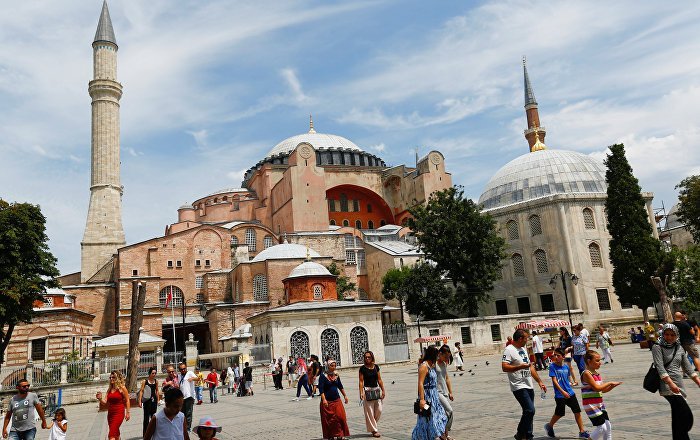 Ayasofya’nın avlusunda medrese yapımı devam ediyor: ‘UNESCO’dan mektuba yanıt yok’