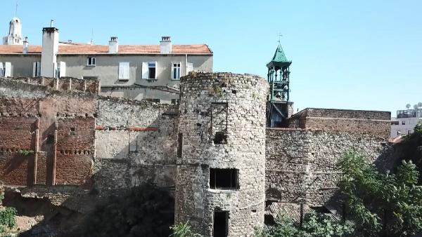 Tarihin son parçası da yok olmak üzere