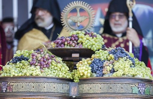 Üzüm Bayramı Kutlu Olsun