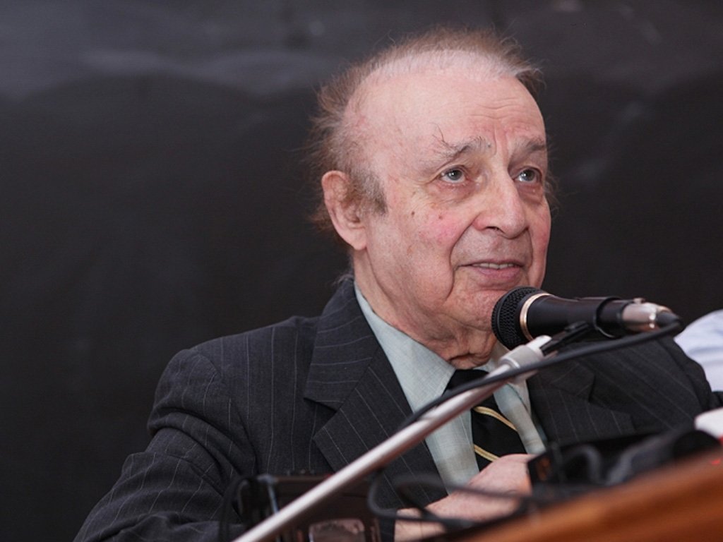 Nikol Paşinyan Vahakn Dadrian için taziyede bulundu