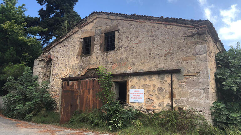 Sarıyer’deki tarihi kiliseyi defineciler talan etti