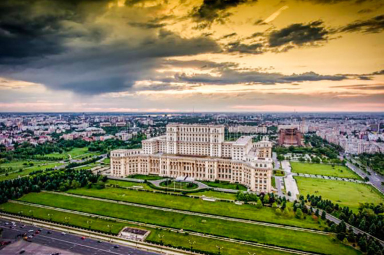 Romanya’da Ermeni dil, alfabe ve kültür günü kutlanabilir