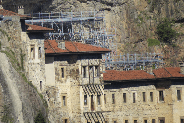 Sümela Manastırı’nda restorasyon sürüyor