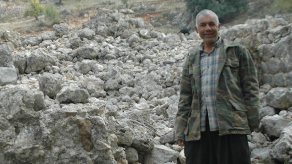 Çoban tesadüfen fark etti! Yıkık duvardan tarih çıktı