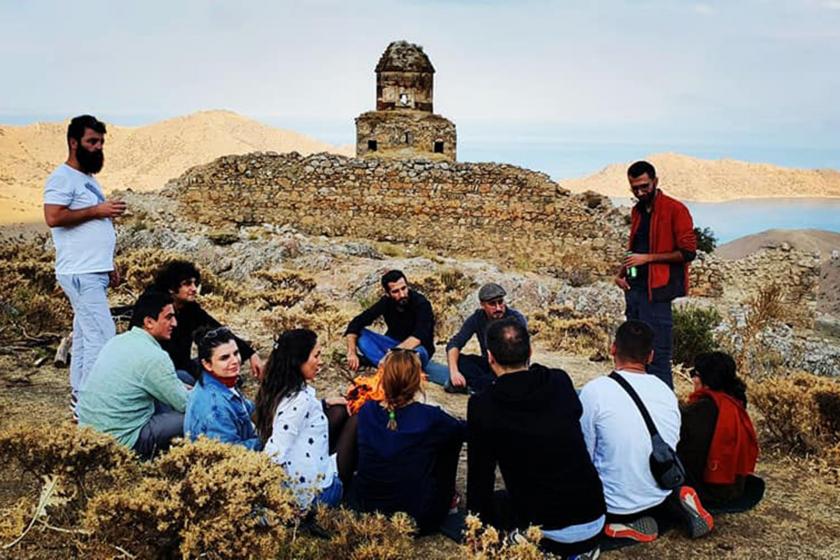 “Sessiz Çanlar” belgeselinin ilk gösterimi 15 Ocak’ta