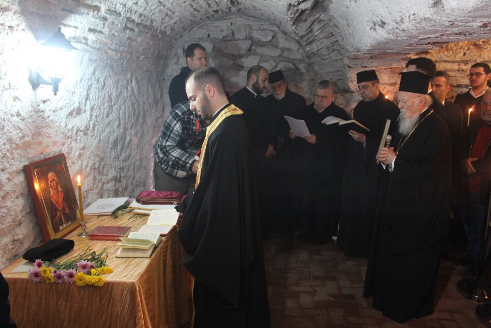 Santa Barbara İzmit’te anıldı