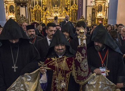 Türkiye Ermeni Patriği Sahak Maşalyan İlk Pazar Ayinine Katıldı