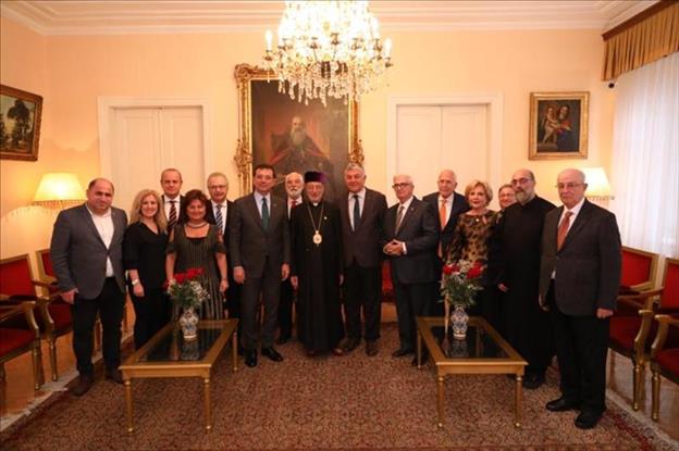 İmamoğlu’ndan Türkiye Ermeni Katolik Kilisesi ruhani önderine Noel ziyareti (Foto)