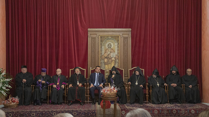 Patrik Maşalyan Kumkapı’da tebrikleri kabul etti