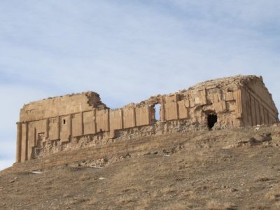 Van’daki tarihi kiliseler çöküyor